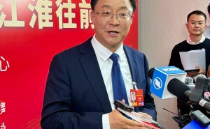 全国人大代表刘庆峰展望：未来AI形态多样，人人将拥有专属智能伙伴