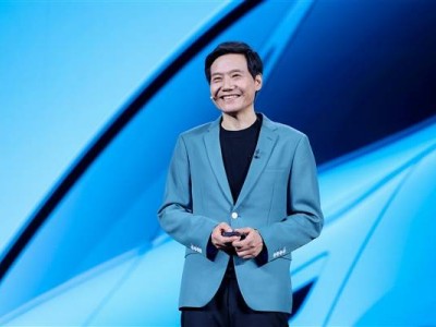 雷军谈AI时代：工作模式或巨变 未来每周3天每天2小时成可能