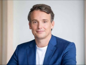 AI时代下软件价值凸显：企业软件成AI可靠运行“基石”