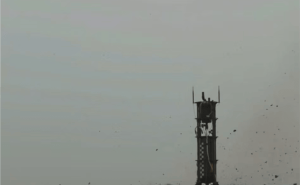 国防科大研究生手搓悬停火箭走红：钻研两年，立志为中国航天添砖加瓦