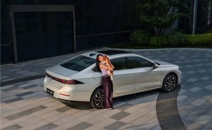 10万级德系家轿优选！全新速腾L安全省油空间大 家庭出行理想之选