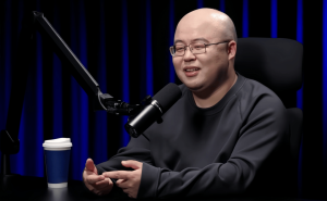 AI浪潮下的逆袭者：闫俊杰与MiniMax的4年上市传奇之路