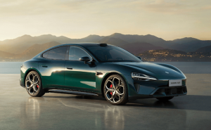 新小米SU7本月登场！雷军坦言成本上升致涨价，坚信新体验物超所值