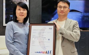 AWE 2026现场：SGS为石头科技多款扫拖机器人颁发头发清除防缠绕性能认证