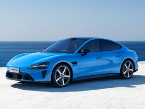 雷军揭秘：苏炳添缘何成新一代SU7代言人？速度、身份与姓氏的巧妙契合