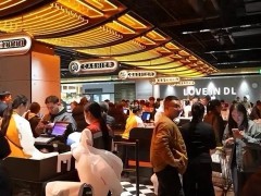 胖东来“天价”开放日：2万入场费加十年退费承诺，是自信还是噱头？