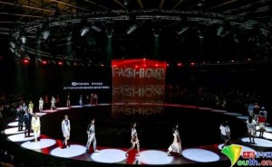 京东服饰携手国际时装周，以四大篇章解锁超级面料春日品质美学新体验