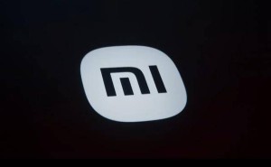 雷军直播助力！小米新一代SU7开启首批交付 准现车1至5周提车