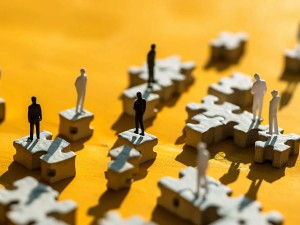 光大保德信基金人事大变动：新董事长就位，高管层迎新阵容