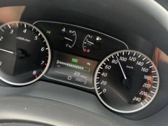 15万级混动轿车：都市通勤经济之选，舒适与智慧并存的家庭出行伙伴