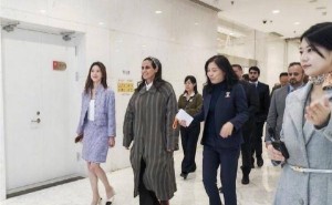 卡塔尔玛雅莎公主京东美术馆之行 章泽天许冉陪同 共绘艺术交流新篇