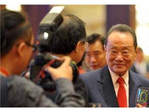 马来西亚华人巨擘郭鹤年：以金龙鱼为翼，书写商业传奇与家国情怀