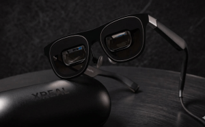 连续四年出货第一却亏损不断，获雷军马云投资，XREAL能否突围？