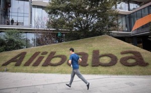 阿里AI布局再调整：吴泳铭领衔技术委员会，新“三角”如何出招？