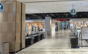 永辉“胖改”两年亏50亿：形似神不似，商超转型如何避开“基因错配”坑？