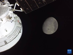 猎户座载人绕月归来：极限操作突破难关，NASA与SpaceX共赴深空新程