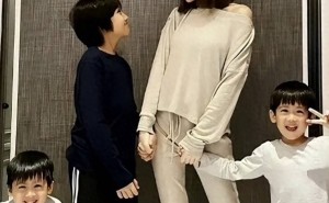 林志颖大儿子Kimi近照引热议，十年“隐身”终露面，成长模样令人感慨
