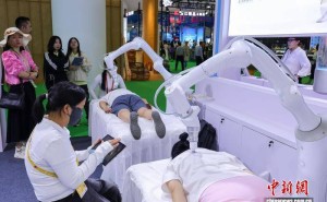 消博会探秘：前沿科技产品齐亮相，融入生活开启智慧新体验