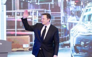 马斯克揭秘特斯拉芯片迭代：AI5到AI65性能跃升，三星台积电2nm工艺助力