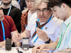 廣交會(huì)新看點(diǎn)：科大訊飛攜AstronClaw與AI眼鏡，開啟國際商貿(mào)AI新范式