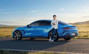 雷军亲自出马！15小时直播实测小米SU7续航，用行动回应质疑