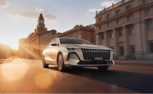 荣威20周年推燃油车i6：以“国民好车”之姿，务实坚守燃油车市场新选择