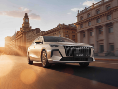 榮威20周年推燃油車i6：以“國民好車”之姿，務(wù)實堅守燃油車市場新選擇