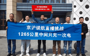 雷军谈“营销大师”标签：友商表面夸赞实则抹黑，流量双刃剑引深思