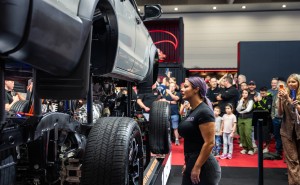 江淮汽車T9 PHEV墨爾本車展閃耀登場，以五星安全開啟澳洲皮卡新征程