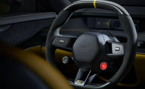 雷军明确回应：小米汽车十年内专注高端，暂不涉足10万元以下市场