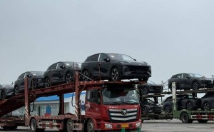 深藍S07華為乾崑智駕版裝車發(fā)運，城區(qū)NCA表現(xiàn)佳，20萬內(nèi)市場或迎新變局