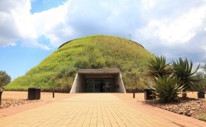 穿越時空的回響：在非洲古跡中探尋人類文明的起源與璀璨傳承