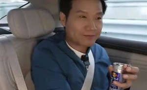 雷军直播15小时靠红牛提神喊代言 红牛回应联动出圈双赢