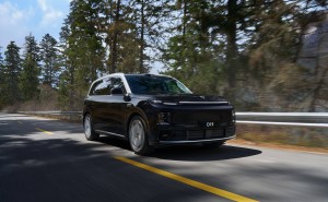 零跑D19上市：以技術破局 打破汽車行業“旗艦高價”潛規則