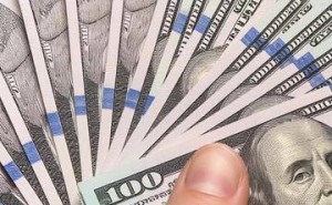 马斯克掌控SpaceX 10倍投票权，巨额开支与亏损下IPO关键数据浮出水面