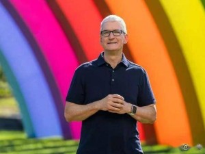 库克深情寄语特努斯：传承苹果精神，以独特风格引领AI时代新辉煌