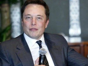 馬斯克宣布特斯拉大幅增資，押注AI芯片與人形機器人開啟新篇章