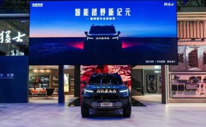 猛士M817 Ultimate登場！華為智駕加持，硬派越野開啟智能新境界