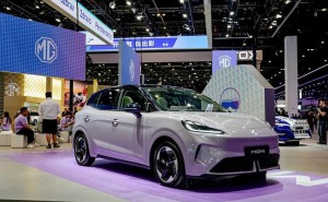 2026款MG4“卷”出新高度！6.58萬起享CTB與半固態電池越級體驗