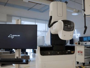 马斯克Neuralink手术机器人升级，推动脑机接口植入迈向高效安全新阶段