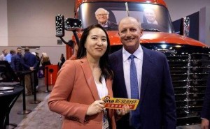 对话格雷格·阿贝尔：伯克希尔3700亿现金储备，全球投资新棋局如何落子？