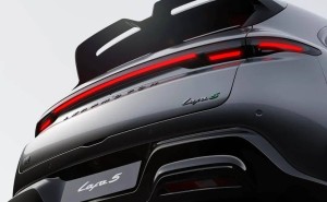 零跑Lafa5 Ultra：運動外觀加持，智駕堆料打造電動小鋼炮新體驗
