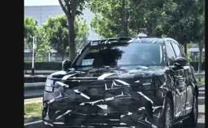 小米“昆仑N3”增程全尺寸SUV路试谍照亮相 硬朗设计配大电池续航强