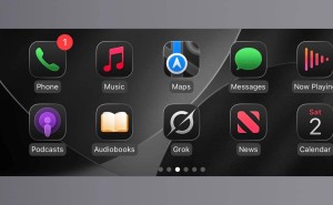 苹果CarPlay再添新成员：Grok模型入驻，车内语音交互更自然便捷