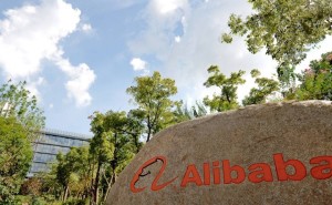 即时零售与AI投入“烧钱”不断，阿里季度经营现亏损困境