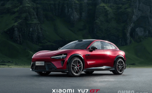 雷军揭秘:小米YU7 GT与Ultra定位大不同,GT顶配跑纽北有何深意?