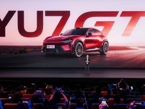 小米YU7家族闪耀登场！YU7 GT纽北称王，标准版23.35万起开启新征程
