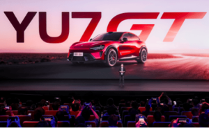 雷军携小米YU7家族强势登场！YU7 GT登顶纽北，YU7标准版挑战Model Y