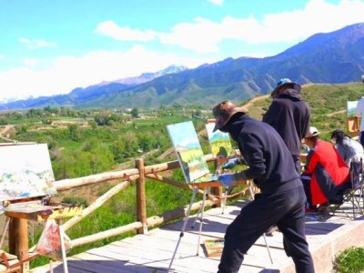 乡村旅游“小而美”新业态崛起：从打卡到沉浸，科技文化赋能再升级