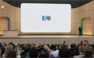 AI新拐点：谷歌百度同路不同标，全栈布局下价值标尺谁更优？